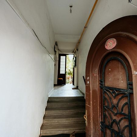 Decebal Central Studio - Elegant And Cozy Stay Arad Bagian luar foto