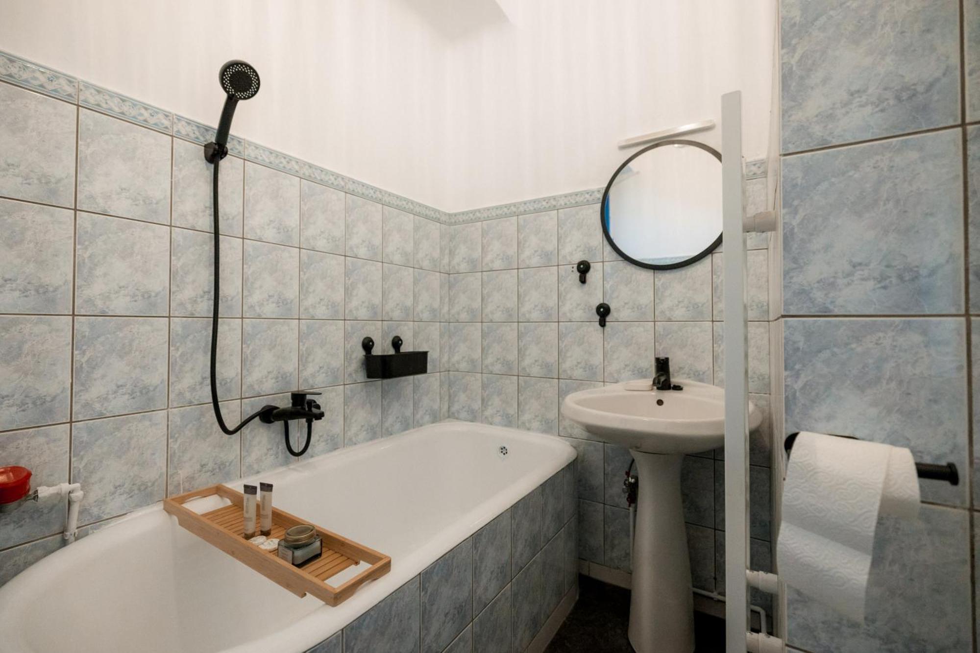 Decebal Central Studio - Elegant And Cozy Stay Arad Bagian luar foto