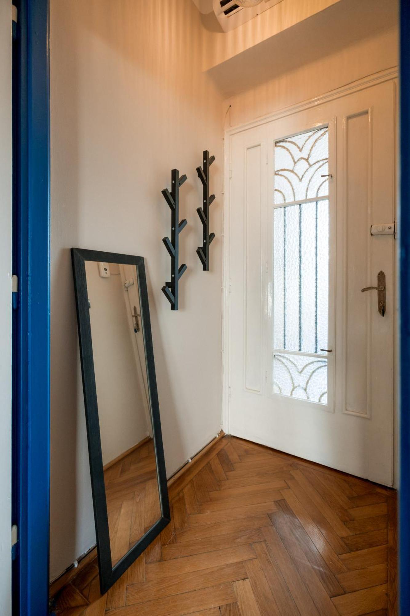 Decebal Central Studio - Elegant And Cozy Stay Arad Bagian luar foto